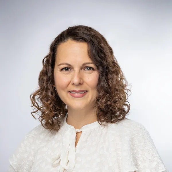Melihat profil Maru Ahues Bouza