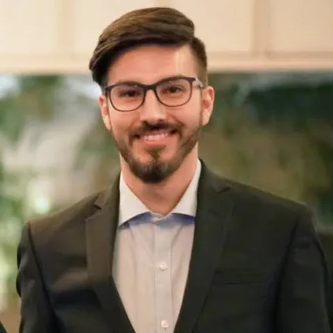 Acessar o perfil de Alec Garcia
