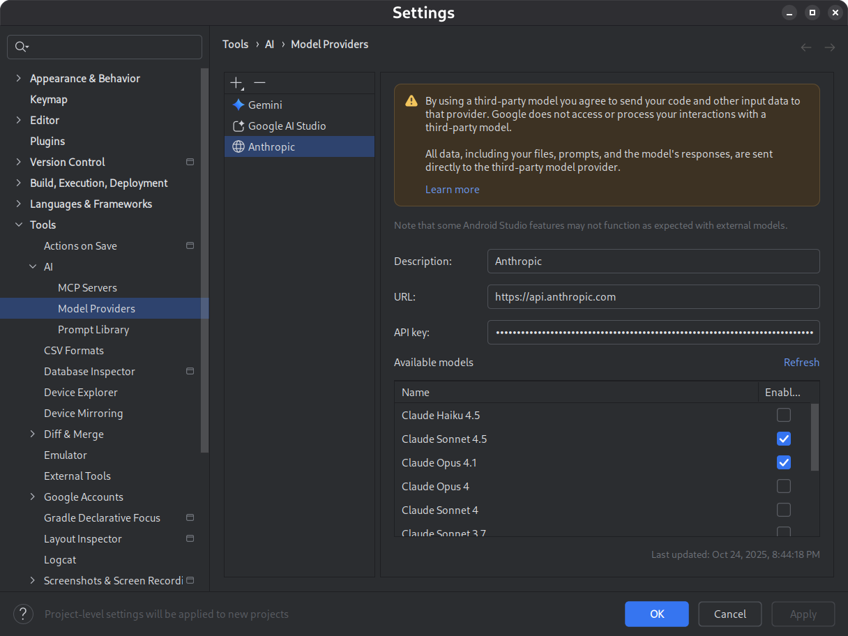 Das Dialogfeld „Einstellungen“ mit Informationen zum Remote-Anbieter, einschließlich einer Liste der verfügbaren Modelle.