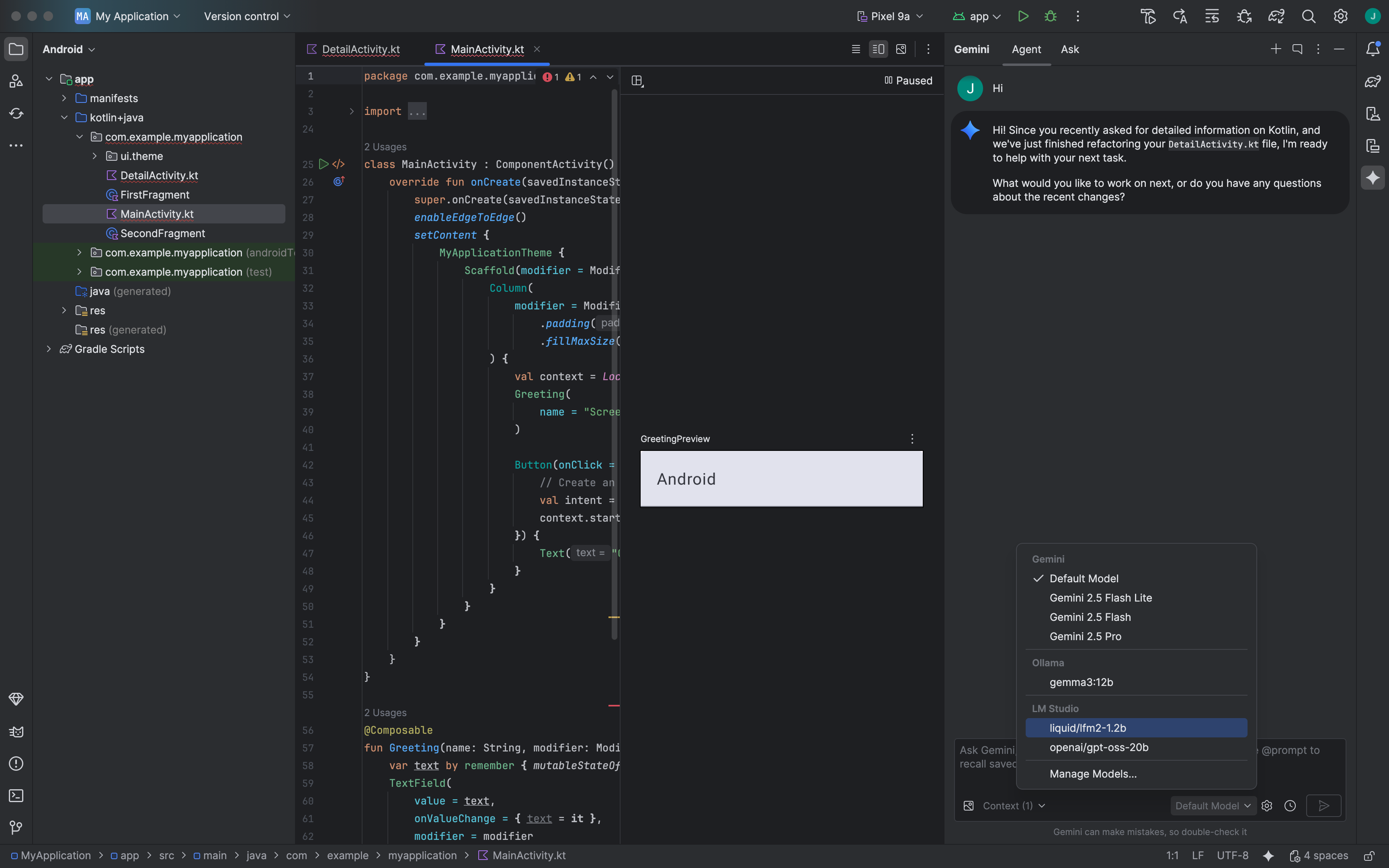 Fenêtre de chat Gemini dans Android Studio montrant le sélecteur de modèle avec les options pour Gemini et un LLM local.
