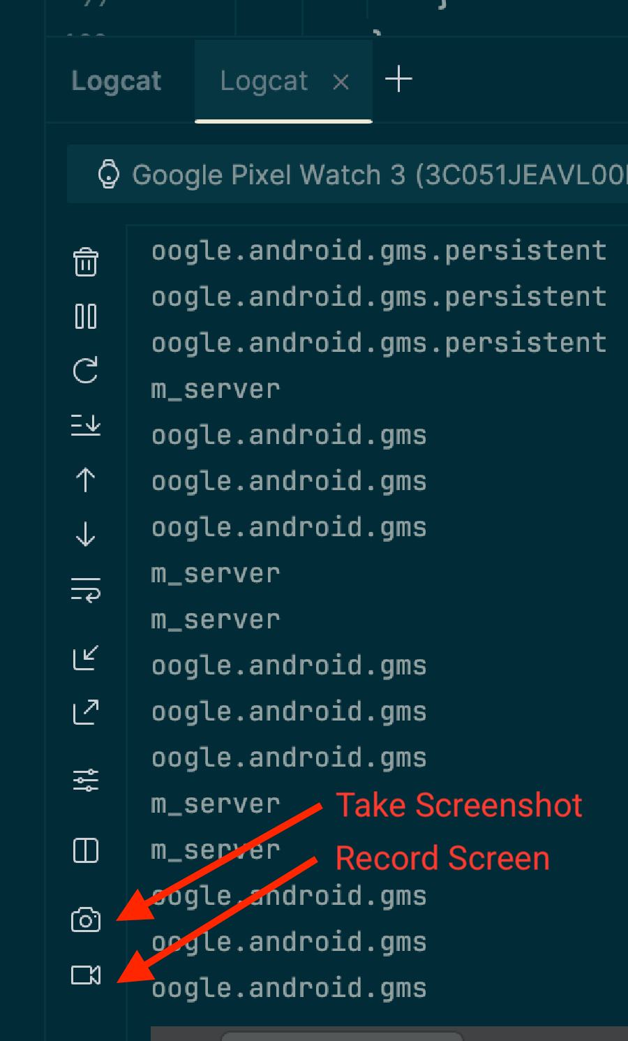 Android Logcat 设备窗口，其中有箭头指向屏幕截图和录屏按钮。